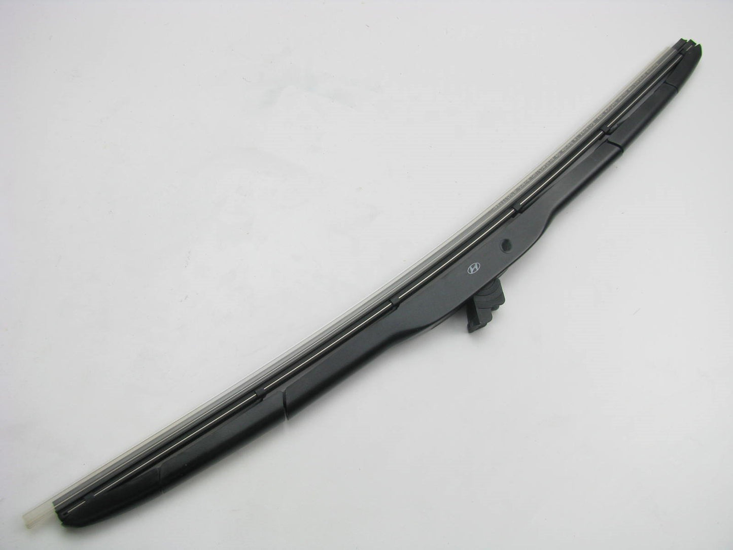 New OEM Windshield Wiper Blade Right Side For 10-15 Genesis Coupe U889000020H