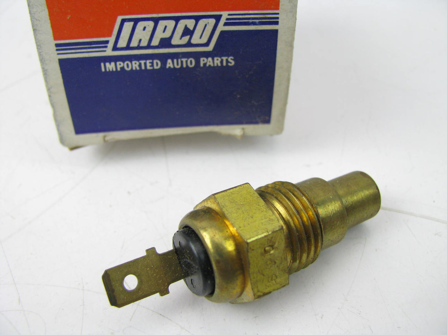 Iapco Q-0661-001 Engine Coolant Temperature Sensor Sender Switch 1960-80 Toyota