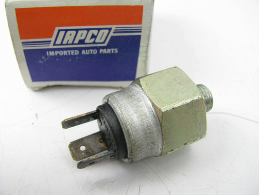 Iapco Q-0780-001 Brake Light Lamp Switch - 3 Prong