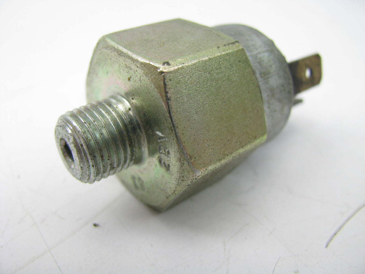 Iapco Q-0780-001 Brake Light Lamp Switch - 3 Prong