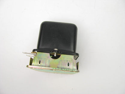 Iapco Q-1722-006 Voltage Regulator