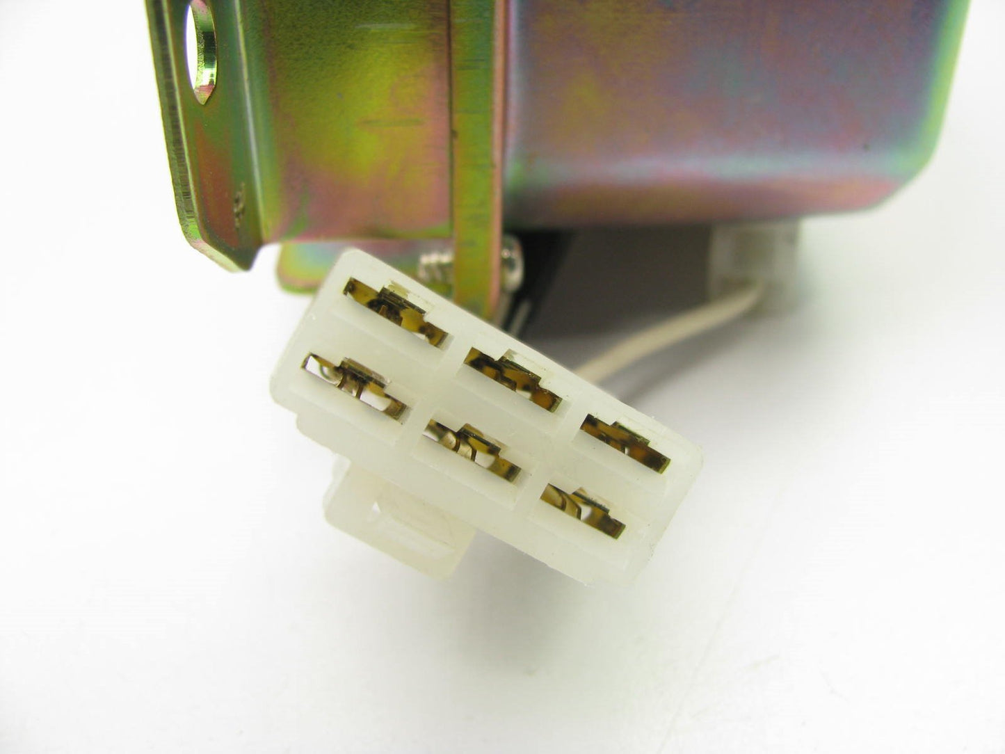 Iapco VR-340 Voltage Regulator