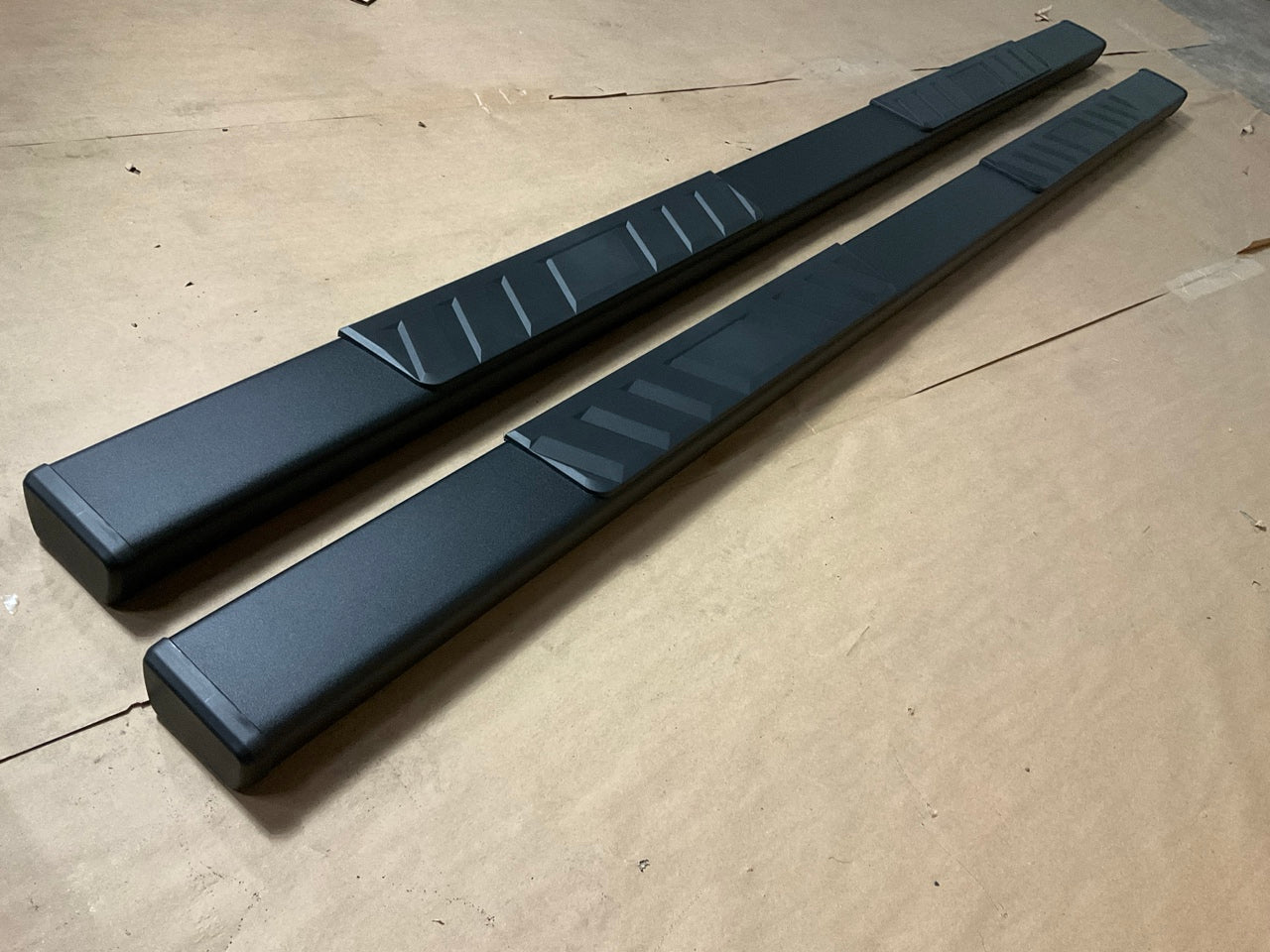 Iconic 122-5283 4'' QuadraStep Black Step Bars 2007-19 Sierra 2500 3500 Crew Cab