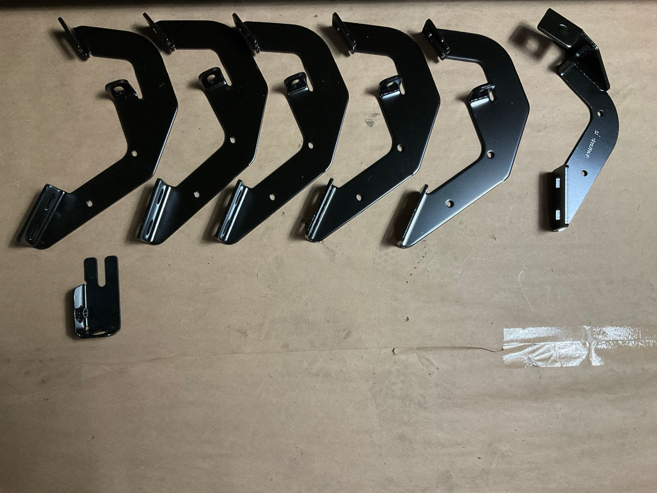 Iconic 122-5283 4'' QuadraStep Black Step Bars - 2007-18 Sierra 1500 Crew Cab