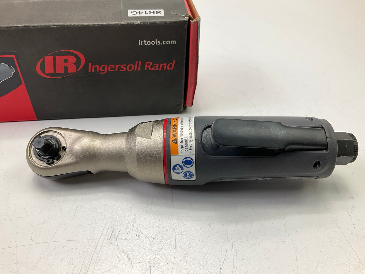 Ingersoll Rand 1105MAX-D2 1/4'' Mini Composite Air Ratchet Wrench, 30 Ft-lbs Max