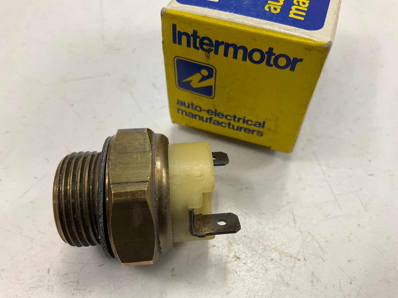 Intermotor 50110 Temperature Switch, Radiator Fan 7700759441, M22x1.5