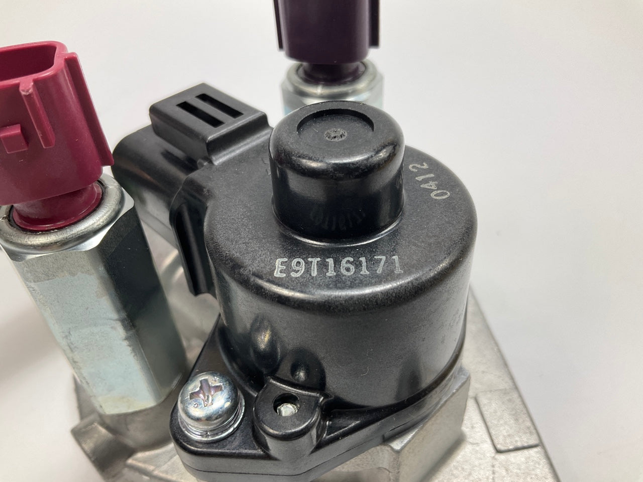 Intermotor AC264 Idle Air Control Valve IAC E9T16171 For 1995-1998 Nissan Maxima
