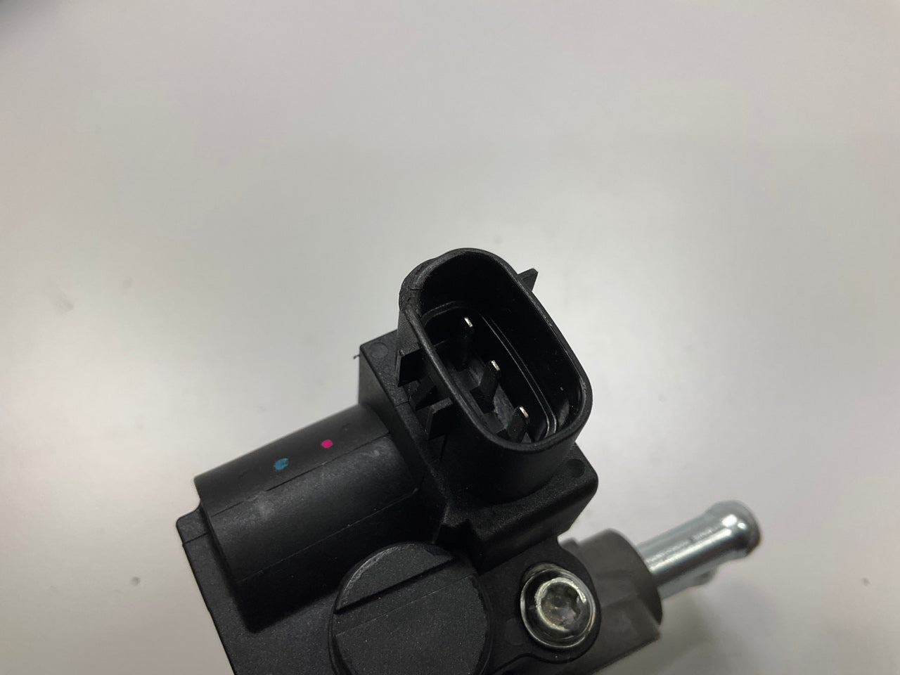 Intermotor Idle Air Control Valve IAC - 1998-2002 Honda Accord 2.3L, 98-99 CL