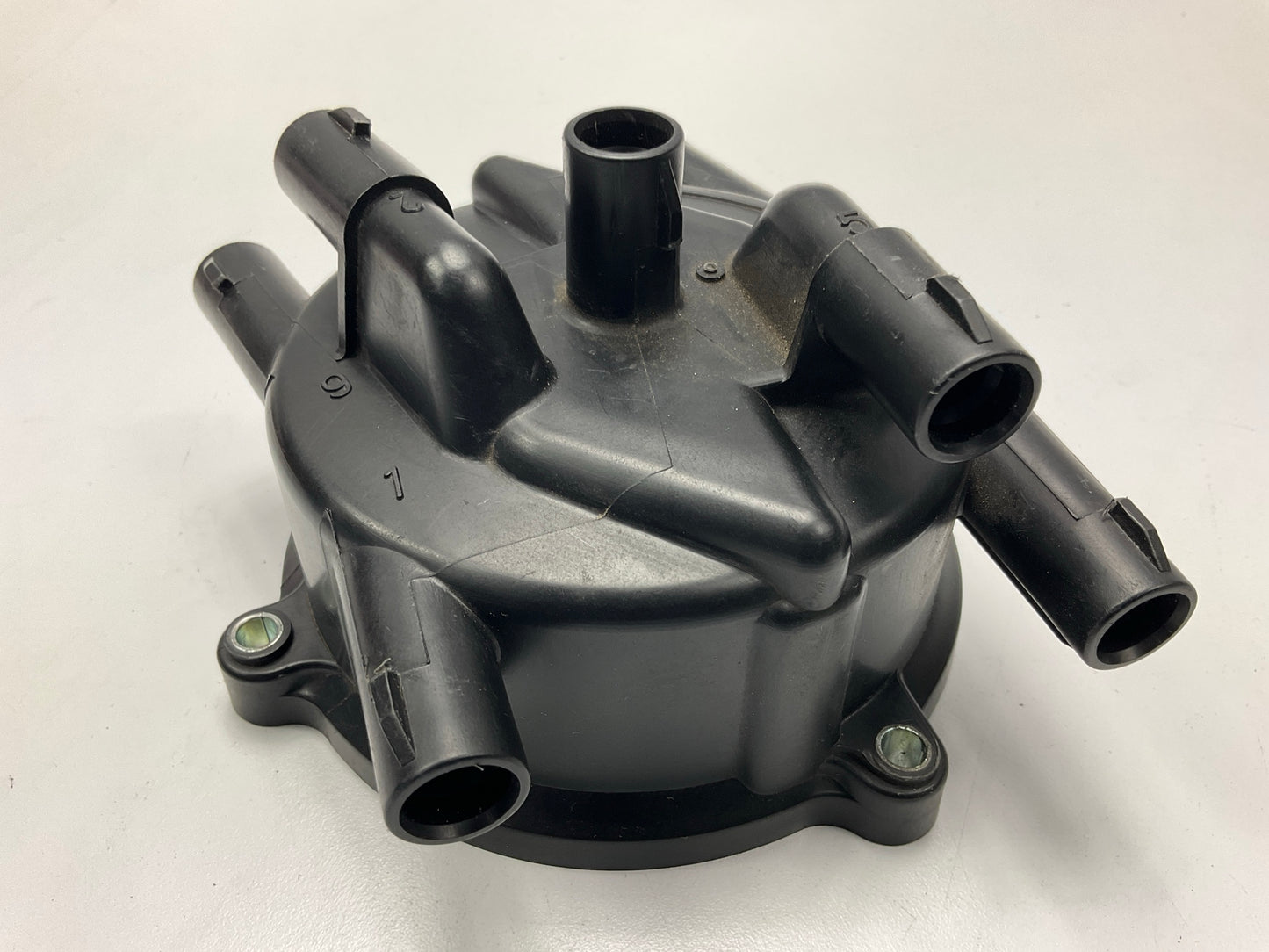 Intermotor C763 Ignition Distributor Cap - 1992-1995 Toyota 4Runner, Pickup 3.0L