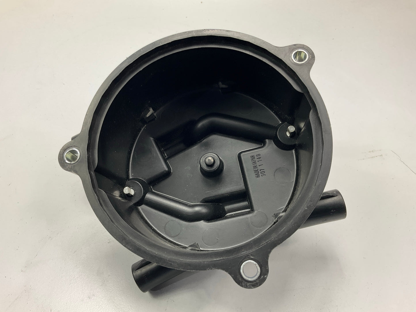 Intermotor C763 Ignition Distributor Cap - 1992-1995 Toyota 4Runner, Pickup 3.0L