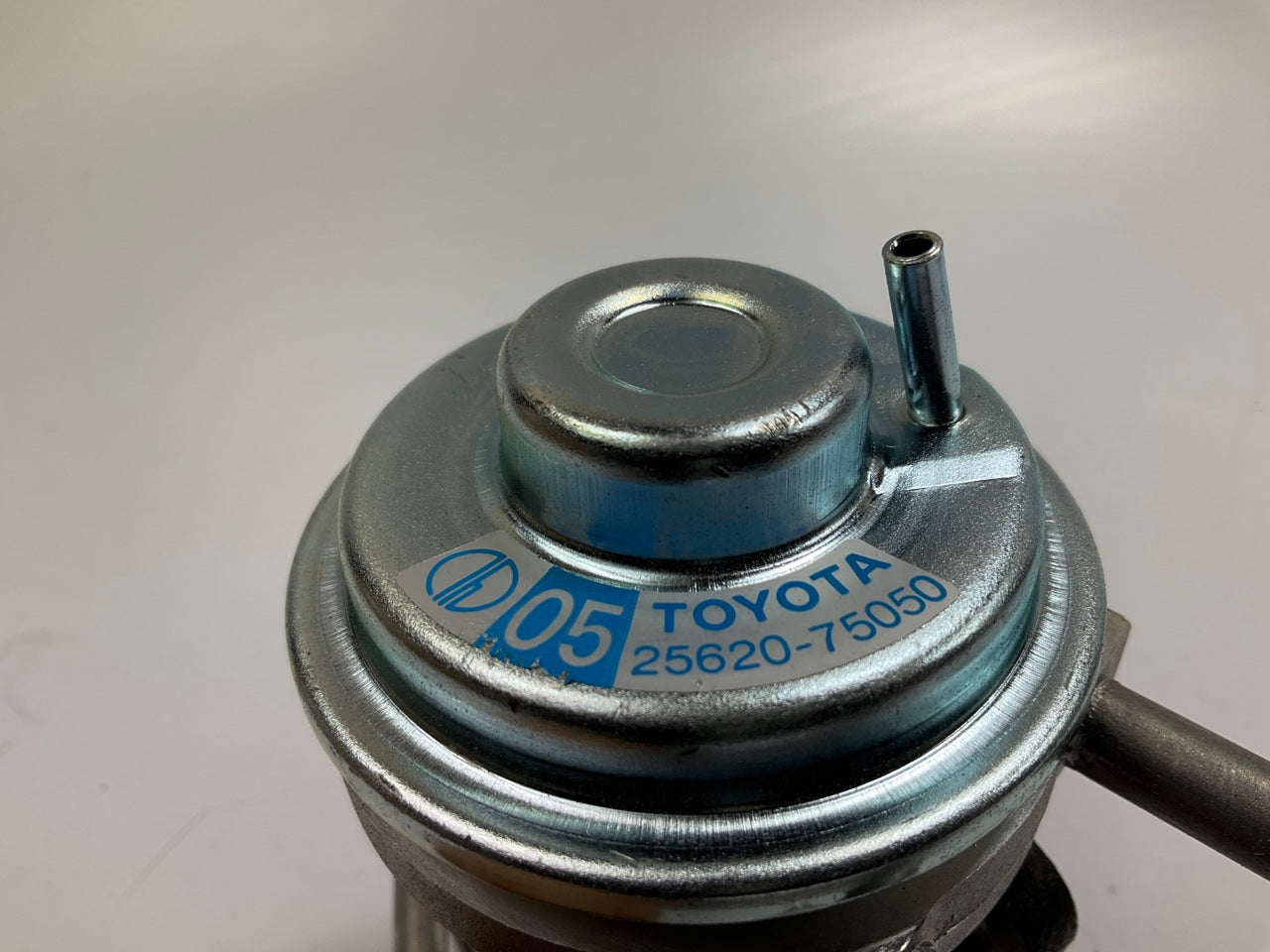 Intermotor EGV943 Exhaust Gas Recirculation EGR Valve - OEM TOYOTA # 25620-75050