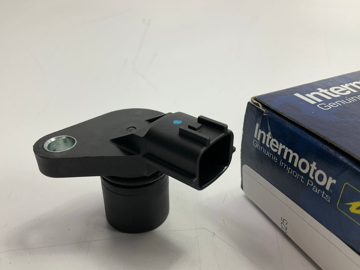 Intermotor PC426 Engine Camshaft Position Sensor