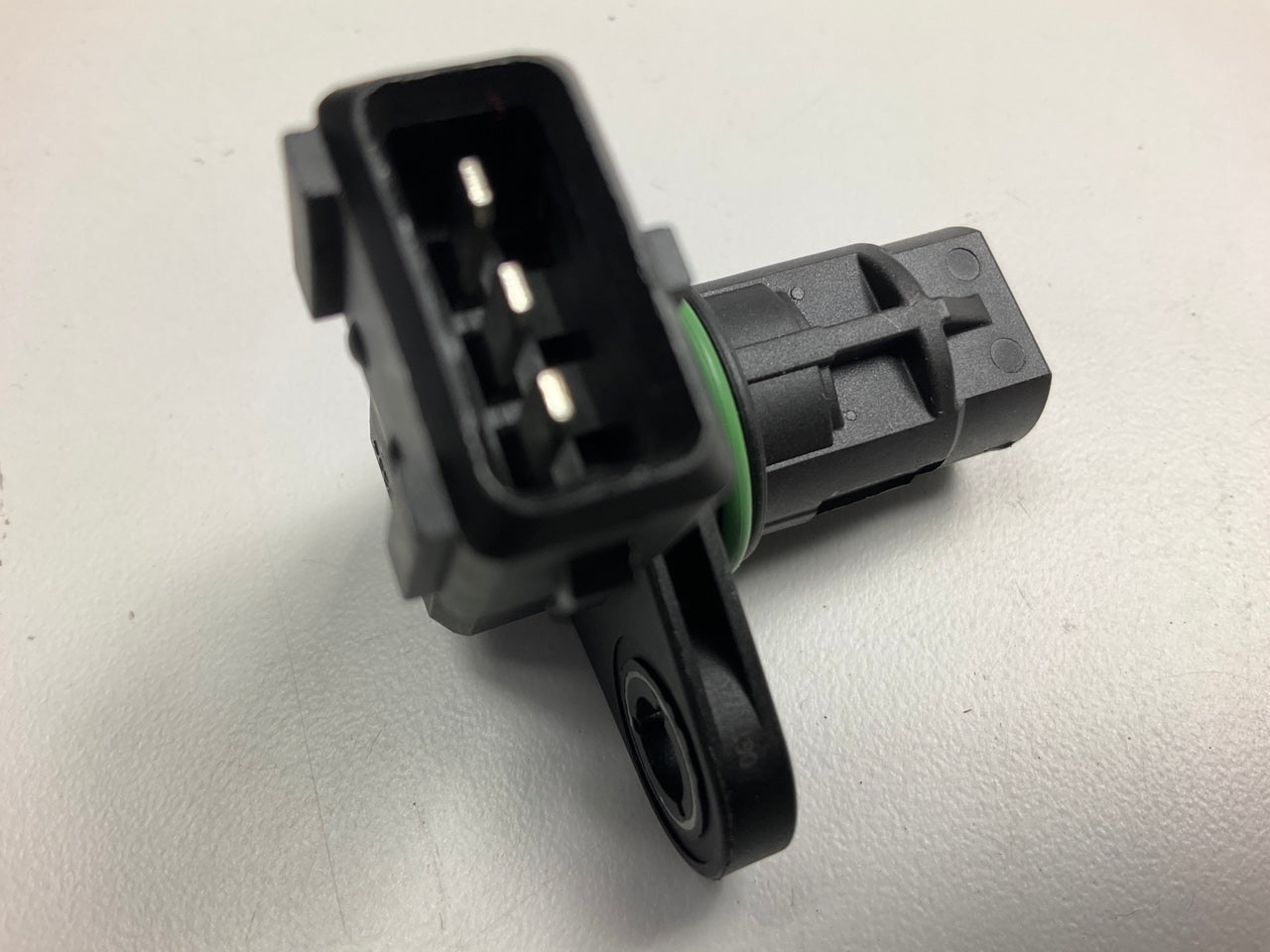 Intermotor PC661 Engine Camshaft Position Sensor For 2004-2018 Hyundai 2.0L