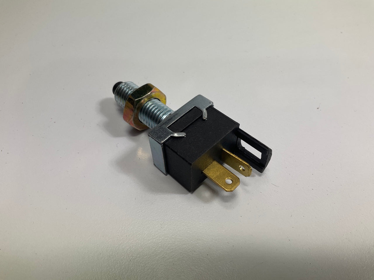 Intermotor S6088 Brake Light Switch (For Models WITHOUT CRUISE CONTROL ONLY)