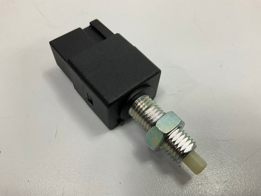 Intermotor SL2018 Brake Light Lamp Switch For 2001-04 Santa Fe, 2000-01 Tiburon