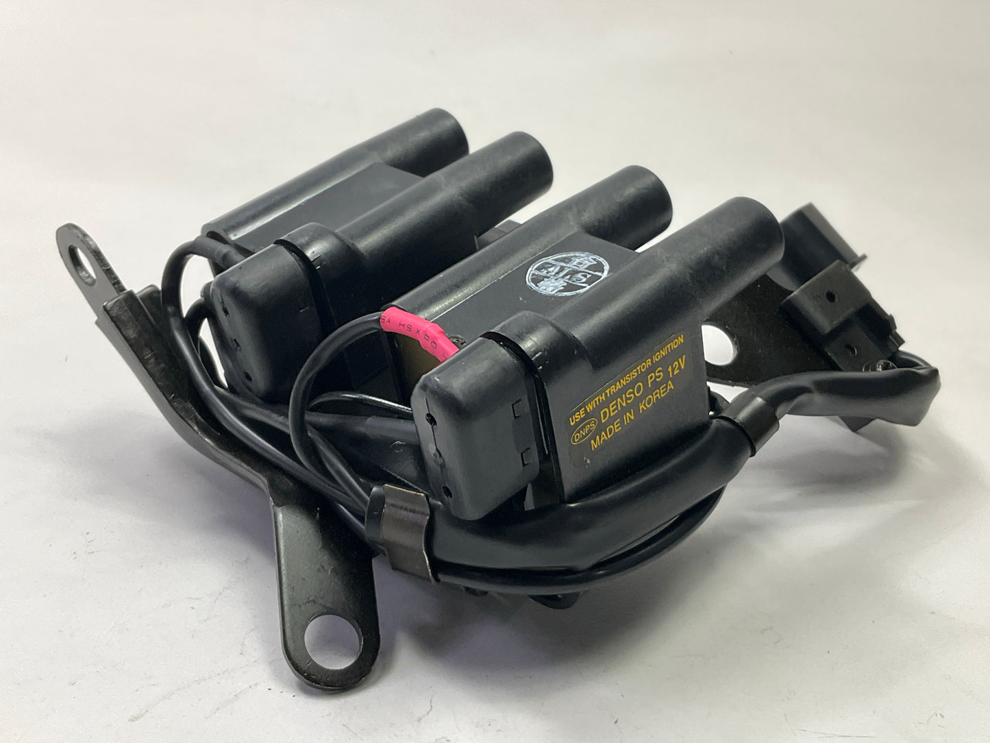 Intermotor UF195 Ignition Coil For 1996-1998 Hyundai Sonata 2.0L-L4