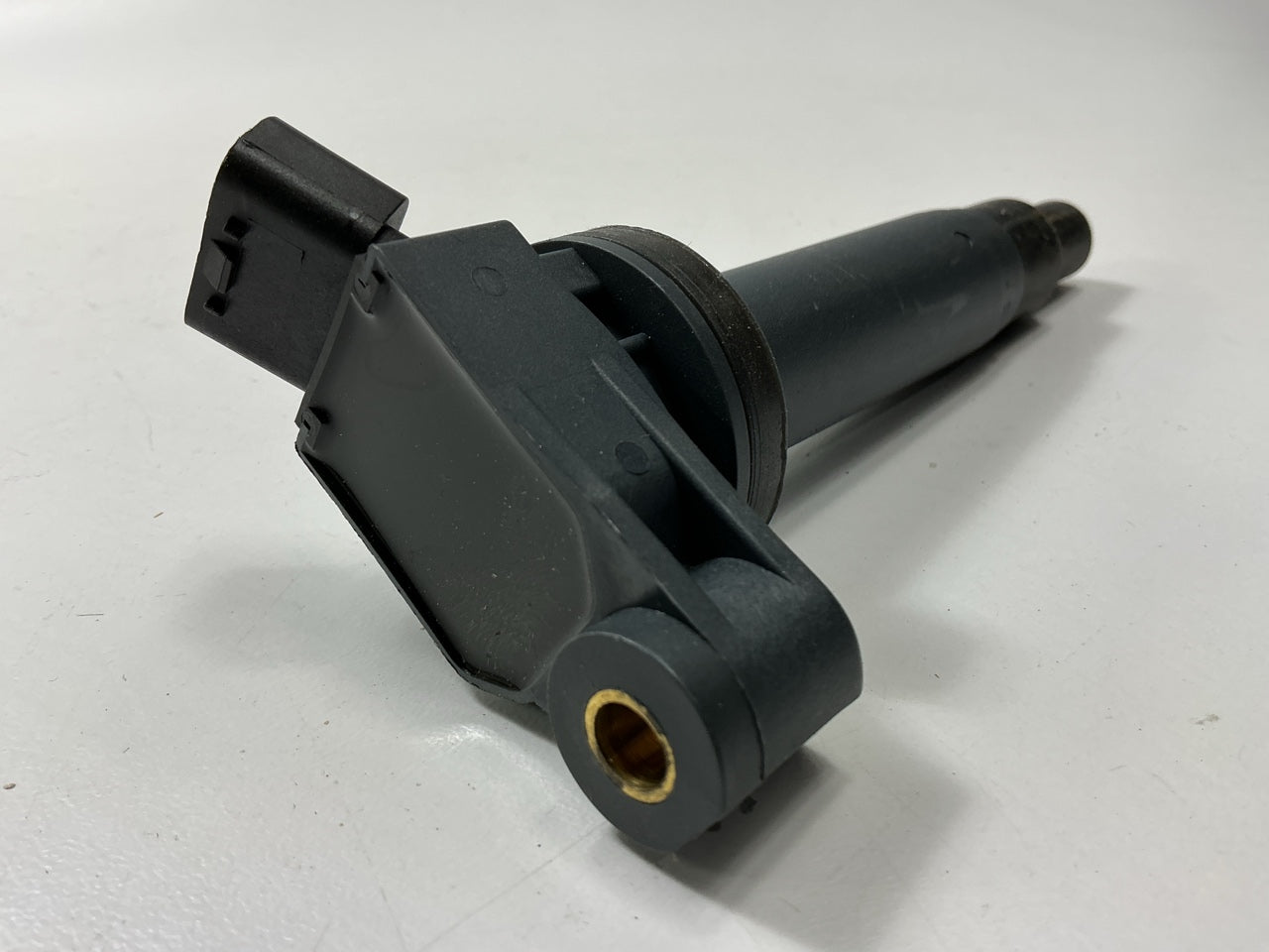 Intermotor UF267 Ignition Coil 01-03 Higlander Sienna, 99-03 ES300 RX300 3.0L V6
