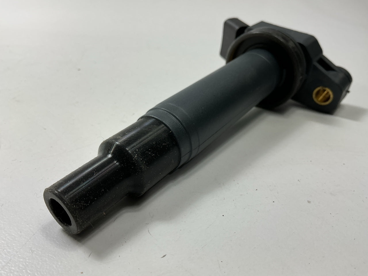 Intermotor UF267 Ignition Coil 01-03 Higlander Sienna, 99-03 ES300 RX300 3.0L V6