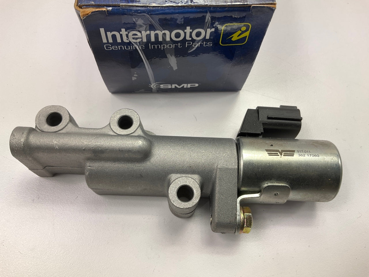 Intermotor Dorman VVT147 Engine Variable Valve Timing (VVT) Solenoid  Right Side