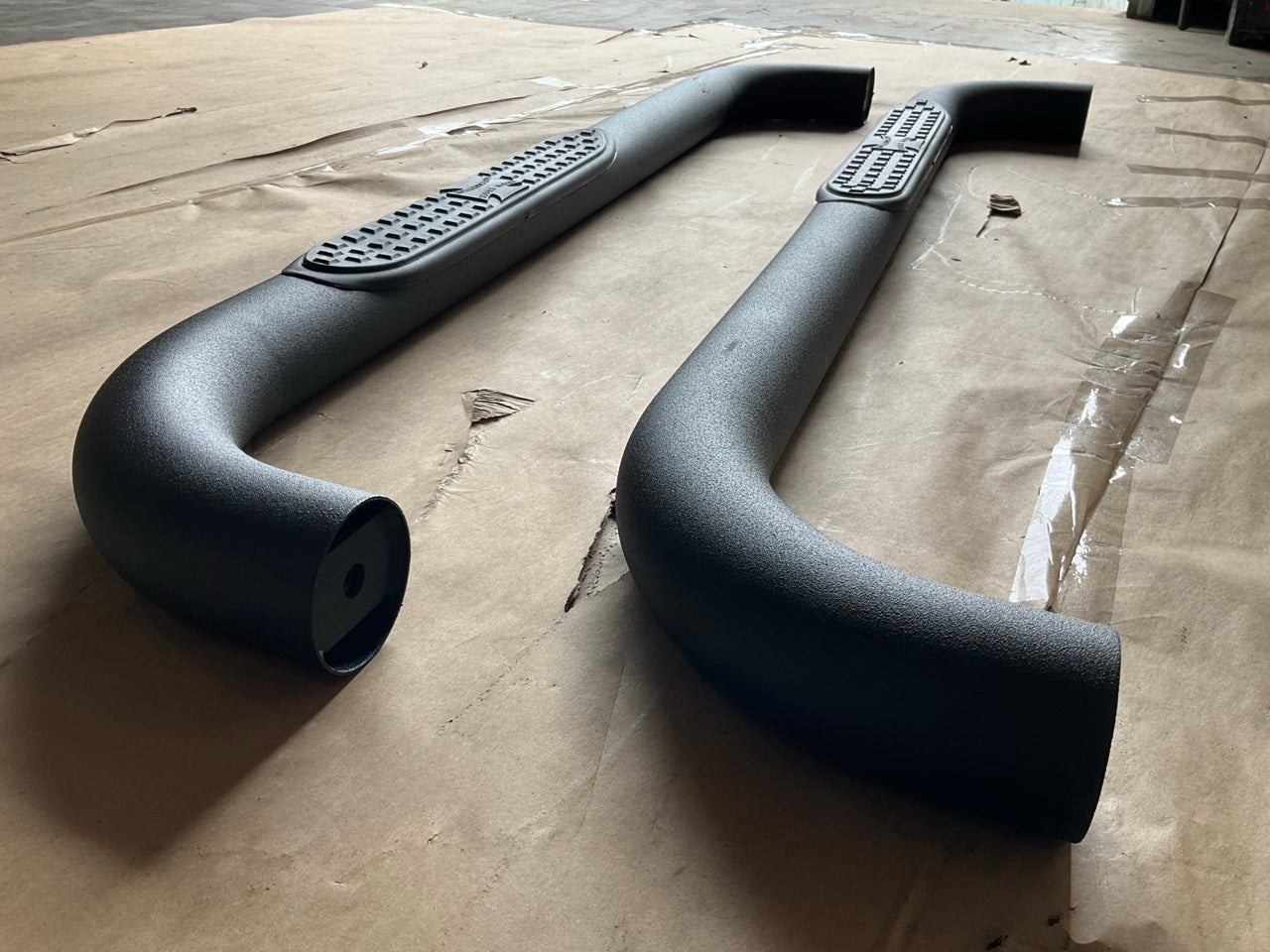 Iron Cross 51-470-B 3'' Black Cab Length Nerf Bars 2015-21 Ford F-150 Regular Cab