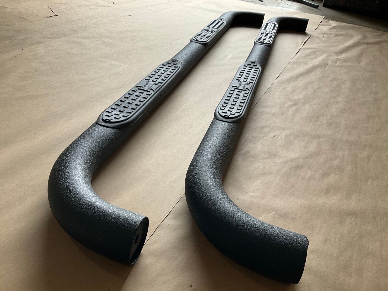 Iron Cross 51-482-B 3'' Cab Length Black Powder Coat Tube Side Step Bars