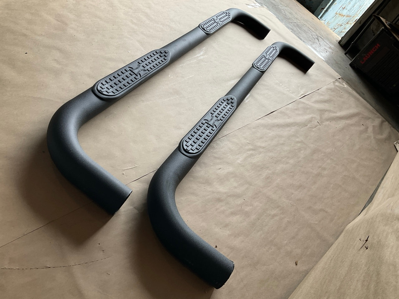 Iron Cross 51-572-B Black 3'' Tube Step Bars 2015-18 Silverado, Sierra Double Cab