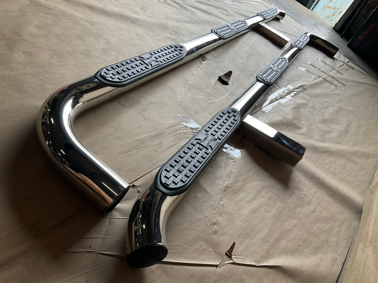 Iron Cross 52-572 Nerf Step Bars For 15-18 Silverado, Sierra 2500 3500 Short Bed