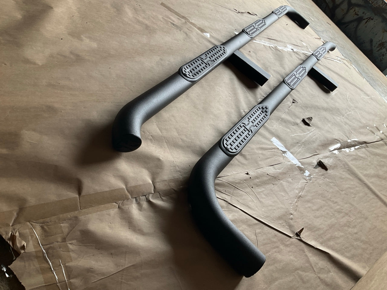 Iron Cross 53-572B 3'' Tube Steps 2015-2018 Sierra Silverado 2500 3500 Double Cab