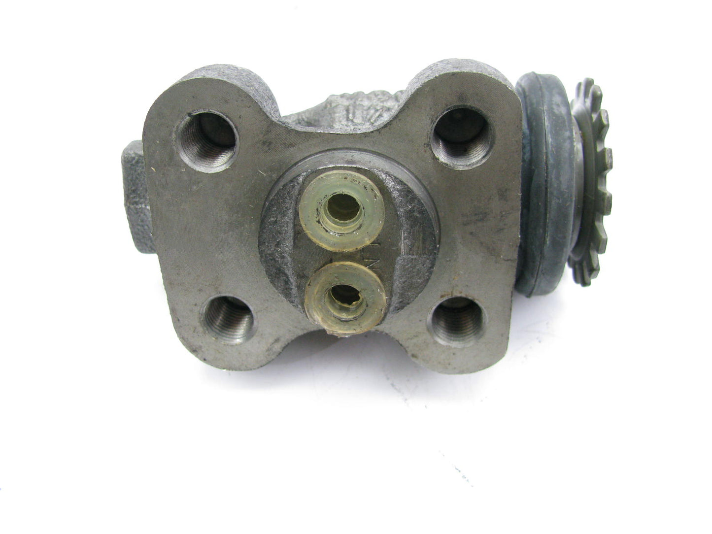 NEW - OEM Isuzu 8-97022028-1 Drum Brake Wheel Cylinder - Front Right