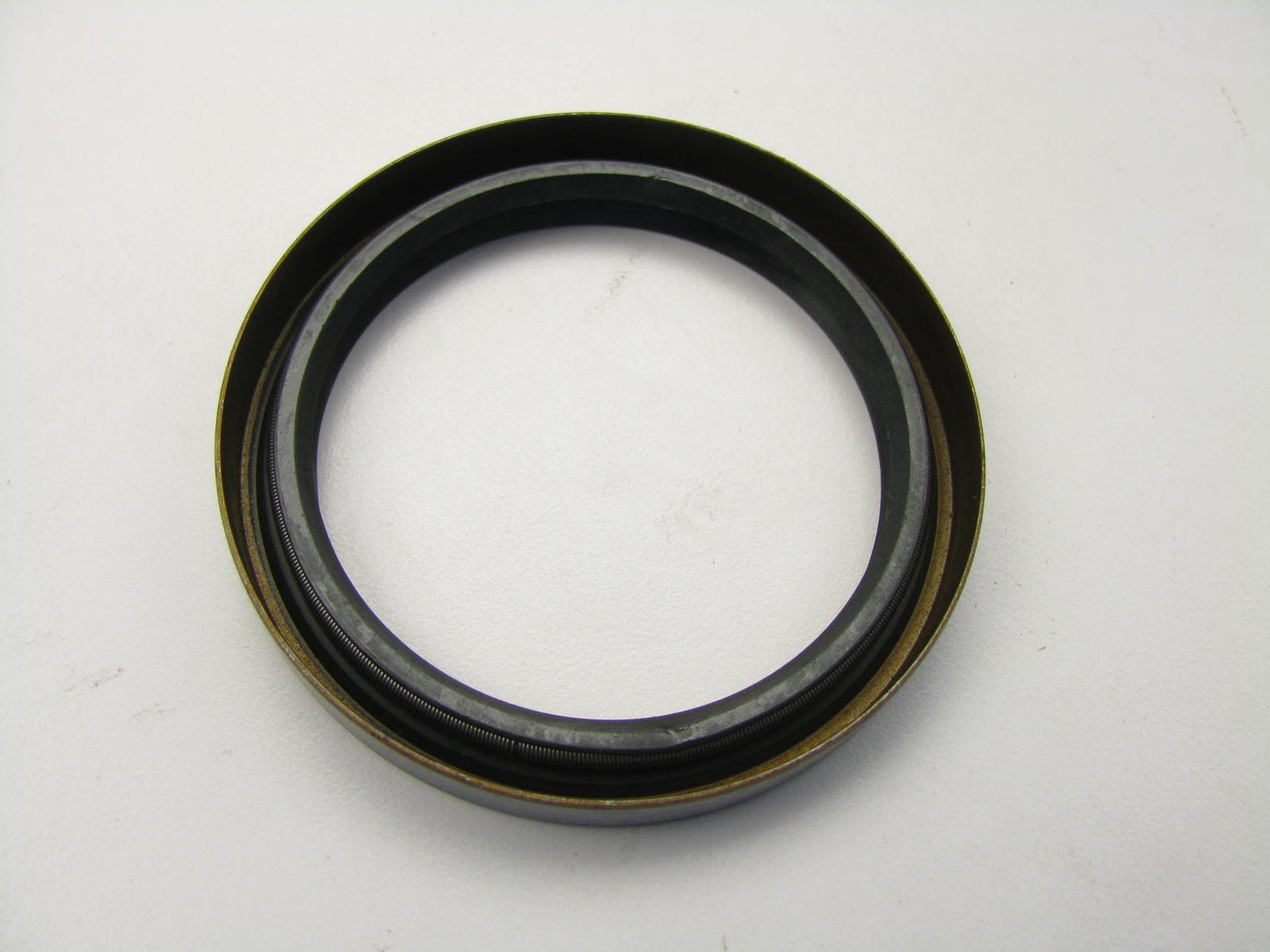 ITM 15-21905 Front Wheel Seal For 1994-2001 Honda Passport, 1989-2000 Amigo