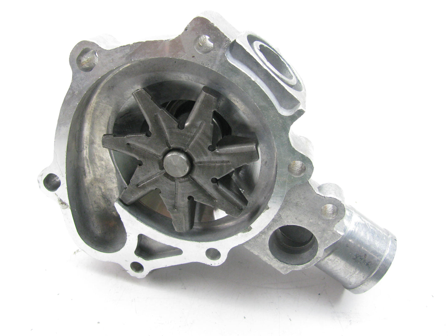 ITM 28-9049 Engine Water Pump For 1976-1985 Volvo 2.1L 2.3L-L4