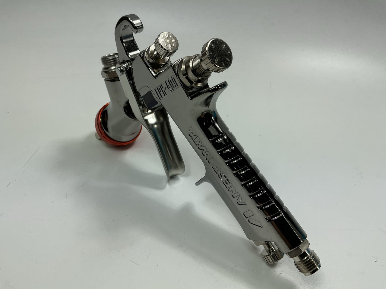 ANEST IWATA 5660 LPH400-134LVX Extreme Basecoat Spray Gun