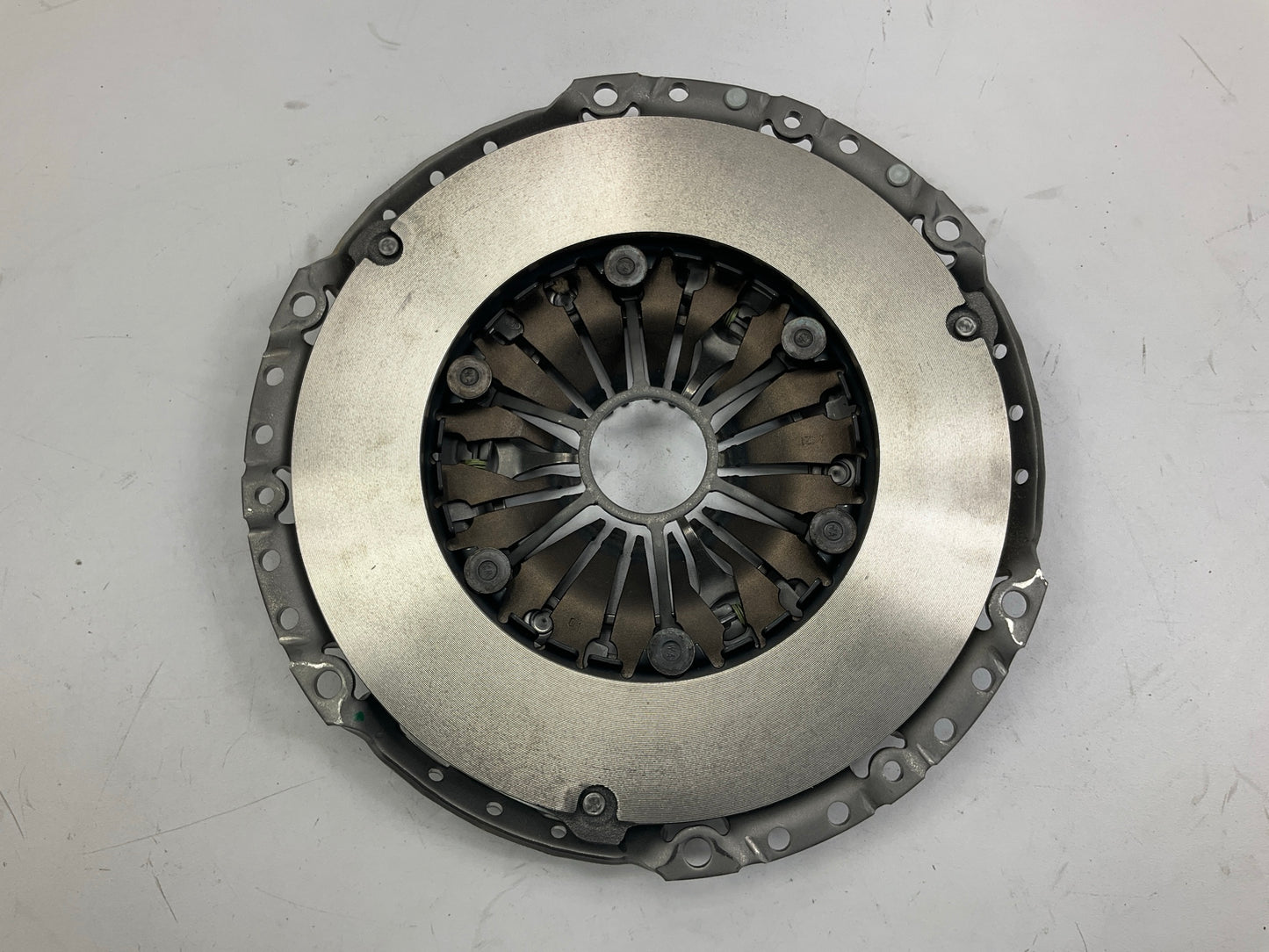 NEW GENUINE OEM For Jaguar XR828229 Clutch Pressure Plate - 02-05 X-Type 2.5L V6