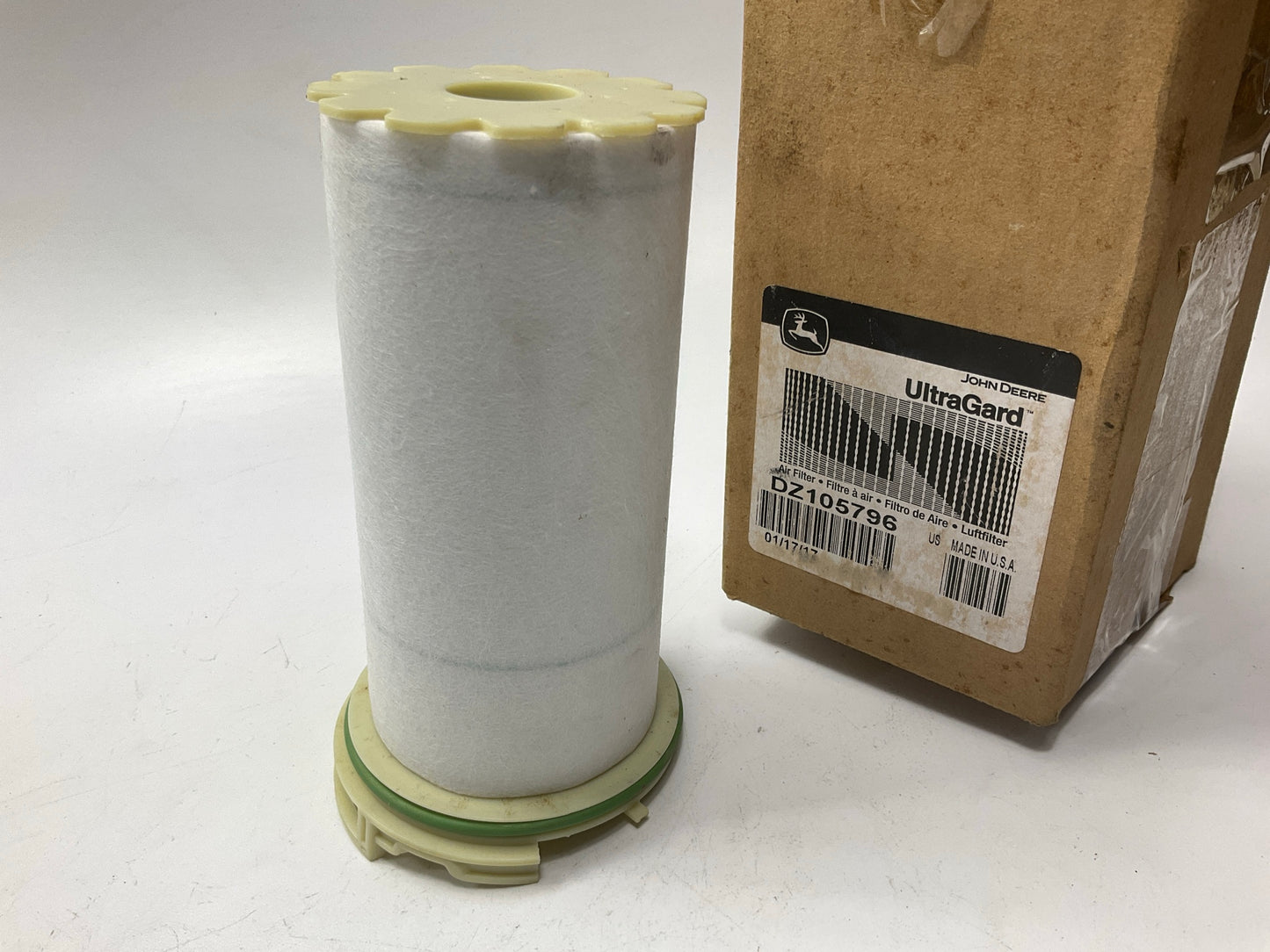 HAS FINGER MARKS - SEE PHOTOS Crankcase Vent Filter OEM For John Deere DZ105796