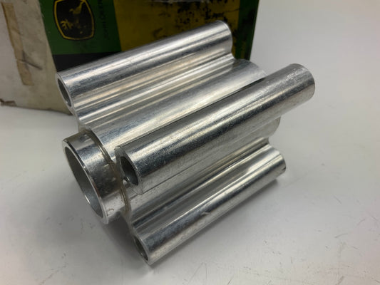 NEW R81876 Pilot Fan And Wheel Spacer OEM For John Deere