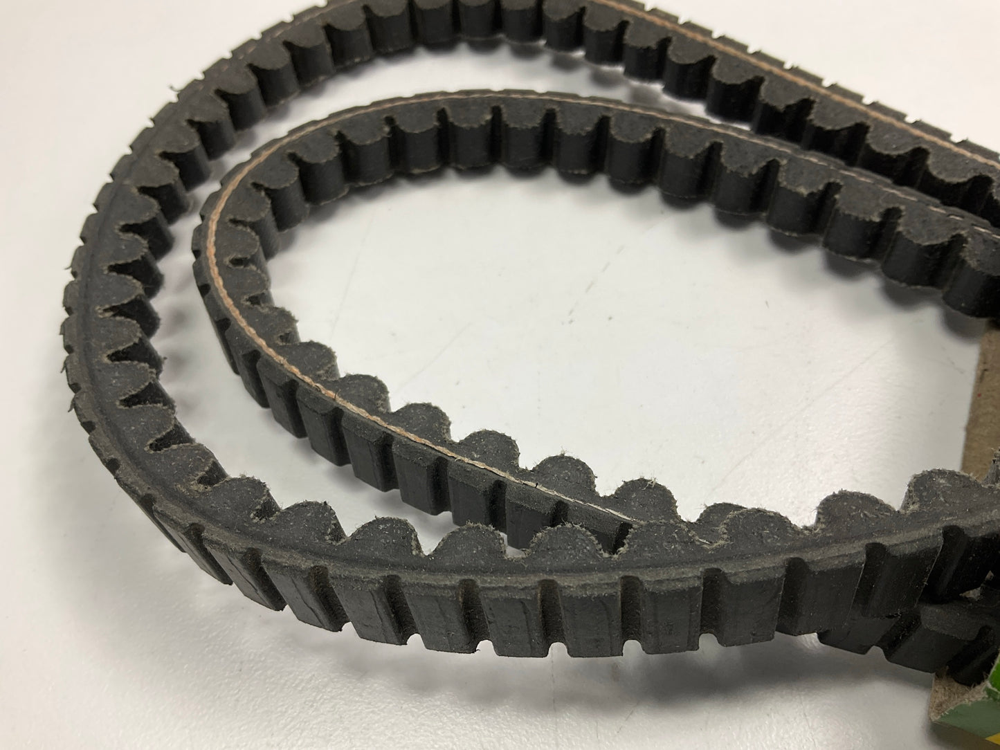 NEW - OEM RE29018 Belt For John Deere 4050 4240 4440 4450 4640 4250 4650