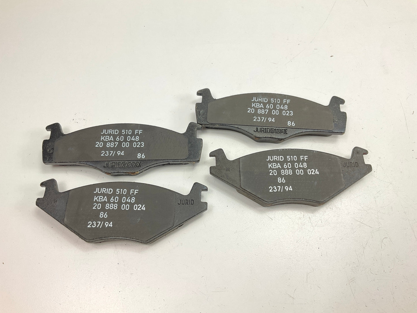 Jurid 2841342 Front Brake Pads For 1980-1986 VW Jetta, 1976-1983 VW Rabbit