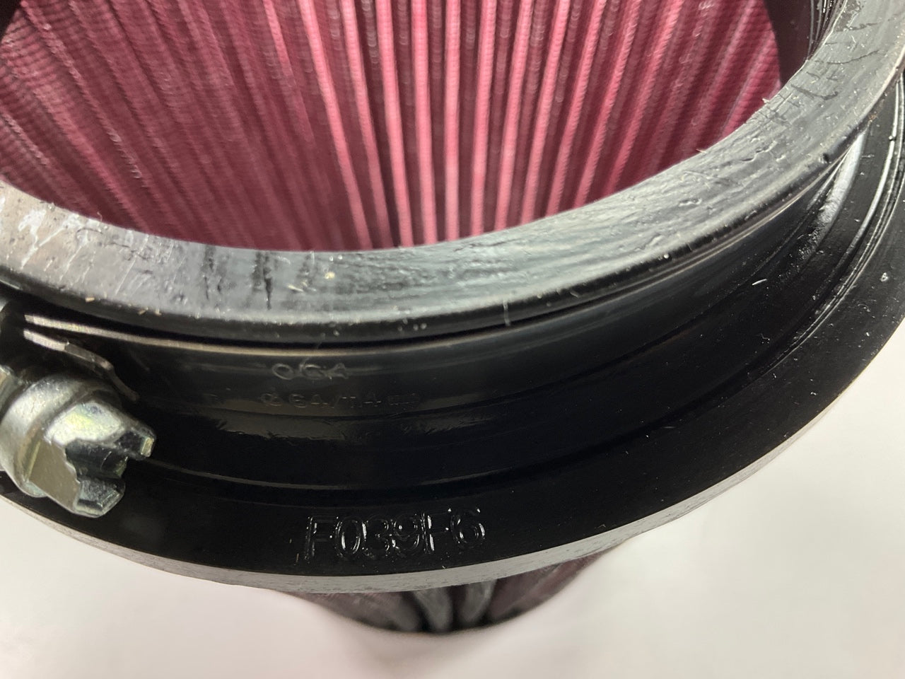 K&N RC-5053 Round Tapered Universal Air Filter (4.5'' T X 5.5'' B X 5.938'' H)