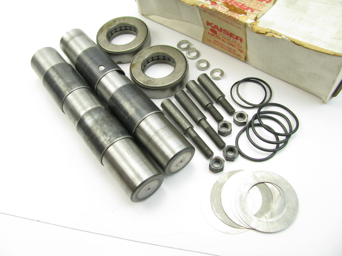 Kaiser 70-931-06 King Pin Bolt Set - FF931, FF932, FF933, FF934 Axle