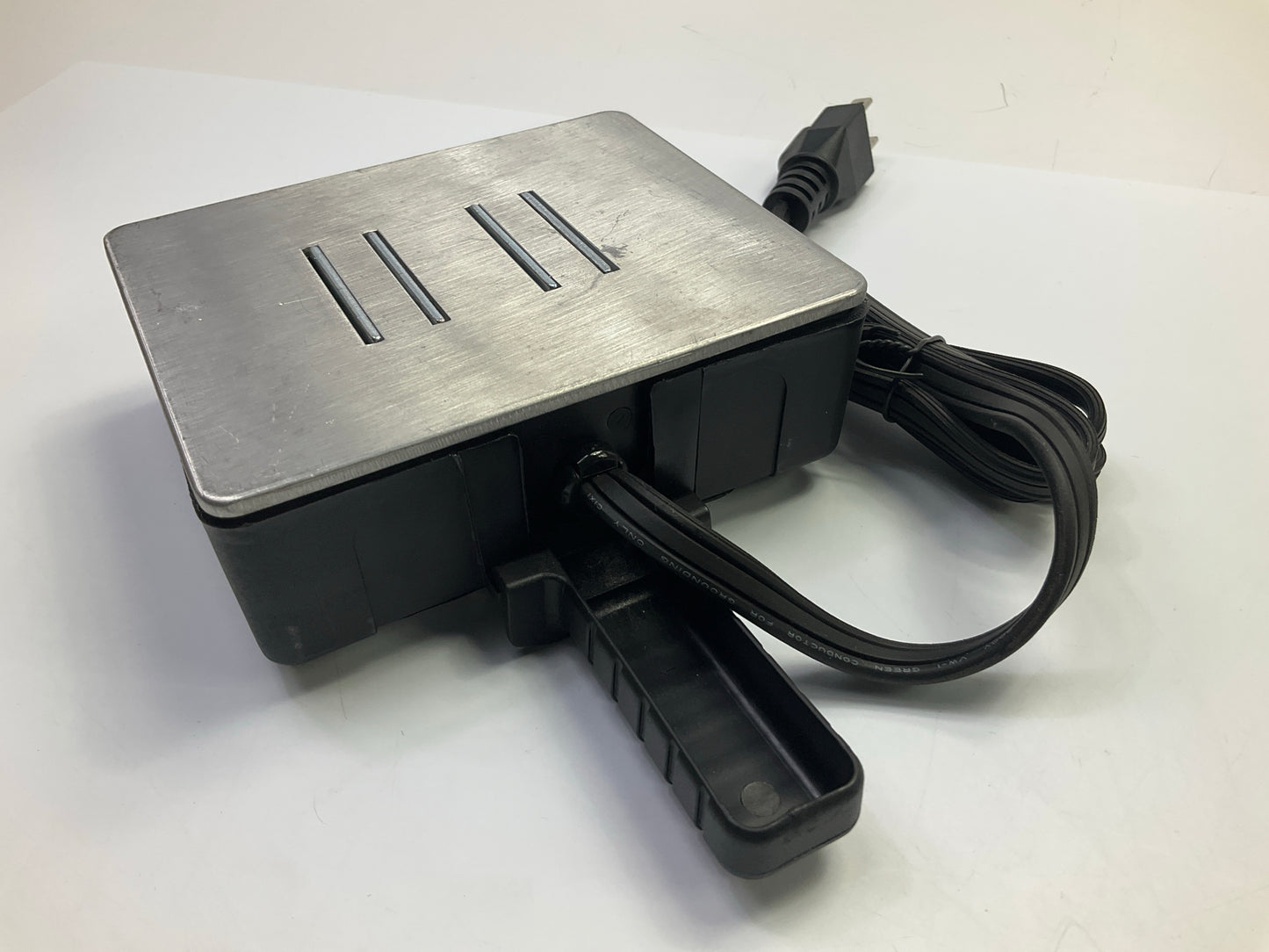 Kats 1190 Engine Block Heater Handi-Heat 300 Watt Magnum Magnetic Heater 120V