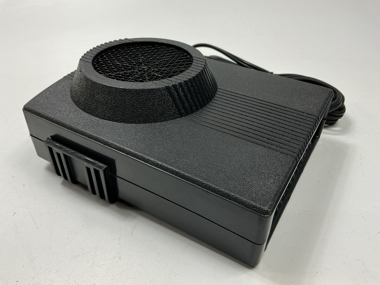 Kat's 37100 Interior Heater, Universal 900 Watt, 120V Plug In