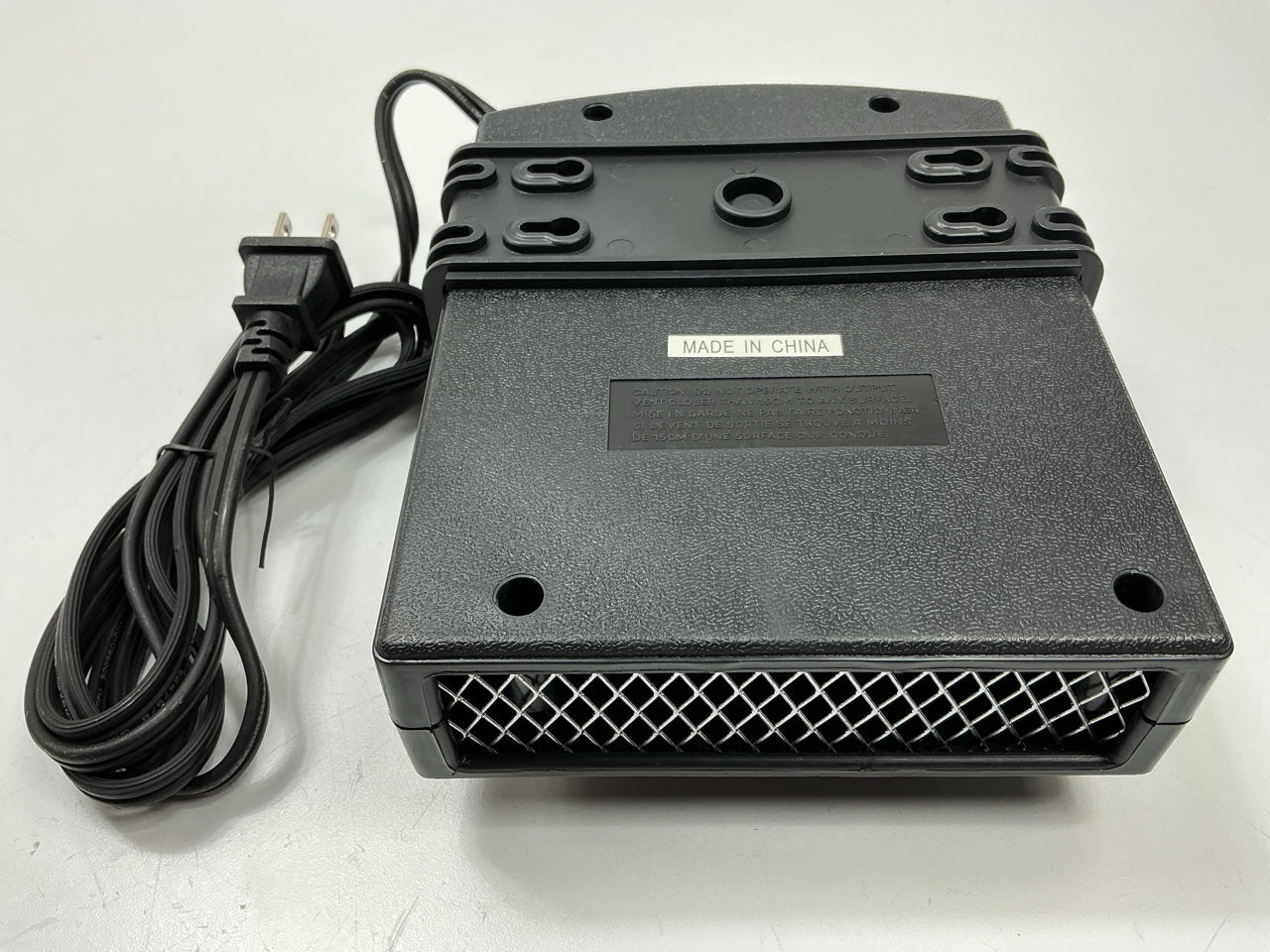 Kat's 37100 Interior Heater, Universal 900 Watt, 120V Plug In