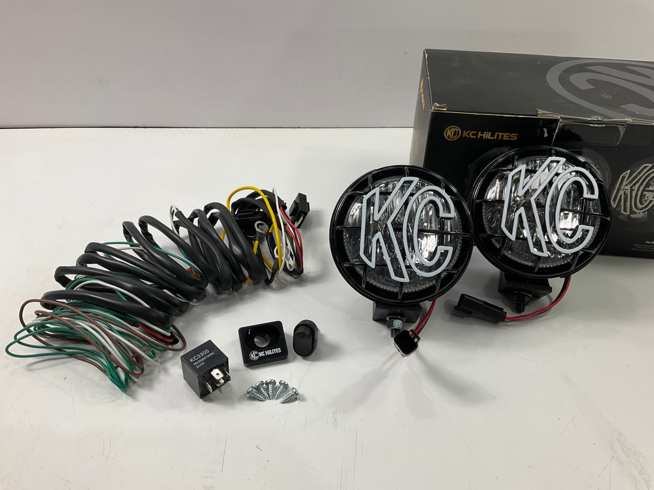 KC HiLiTES 451 Apollo Pro 5'' 55W Driving Lights Kit With Integrated Stone Guard