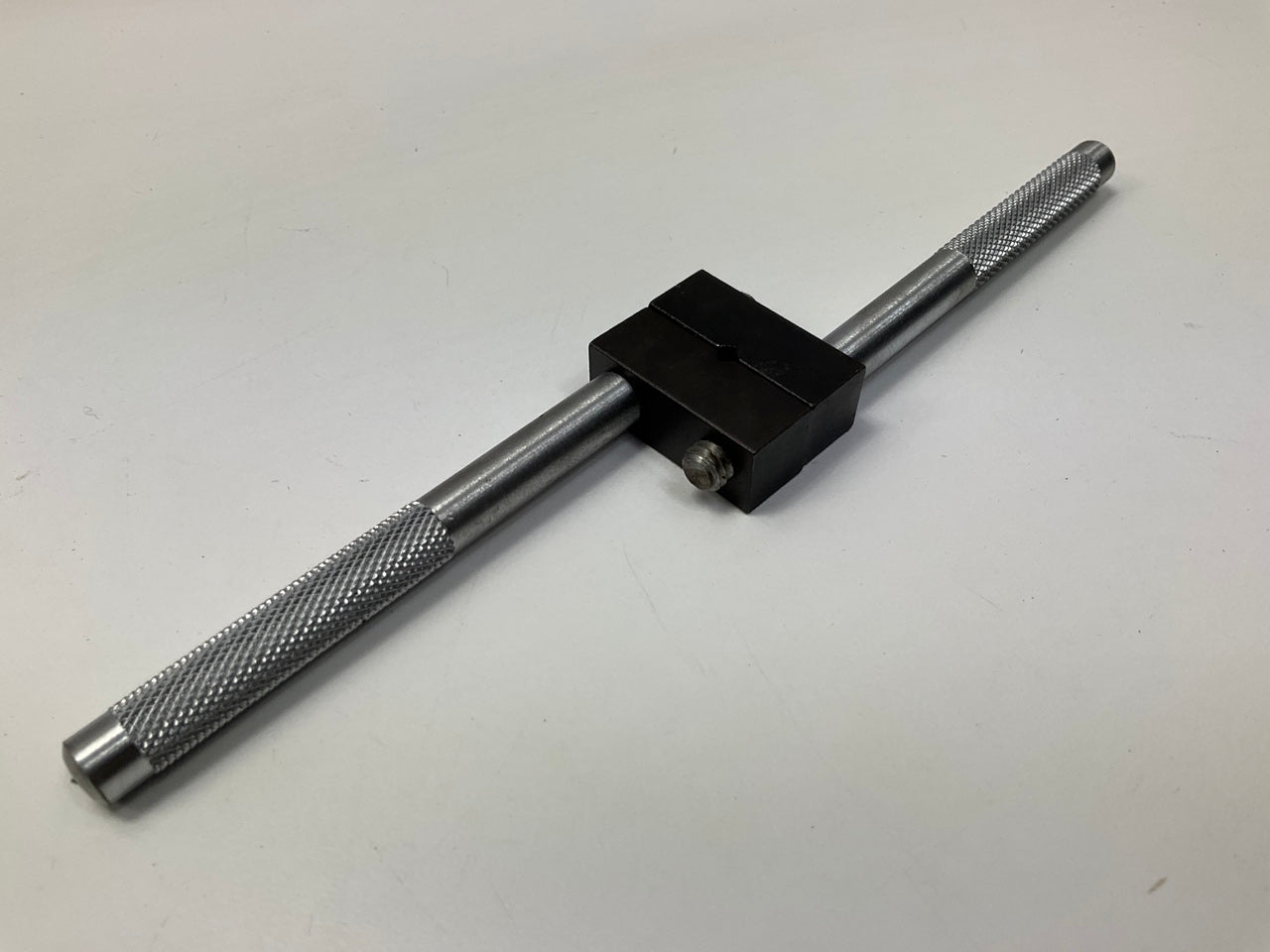 KD Tools 2607 Tap & Reamer Holder, Adjustable 1/8''-7/16'' SQ