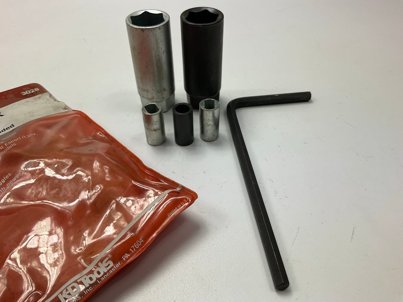 KD Tools 3028 Ford Shock / Strut Tool Kit For Escort, Lynx, Topaz, Tempo
