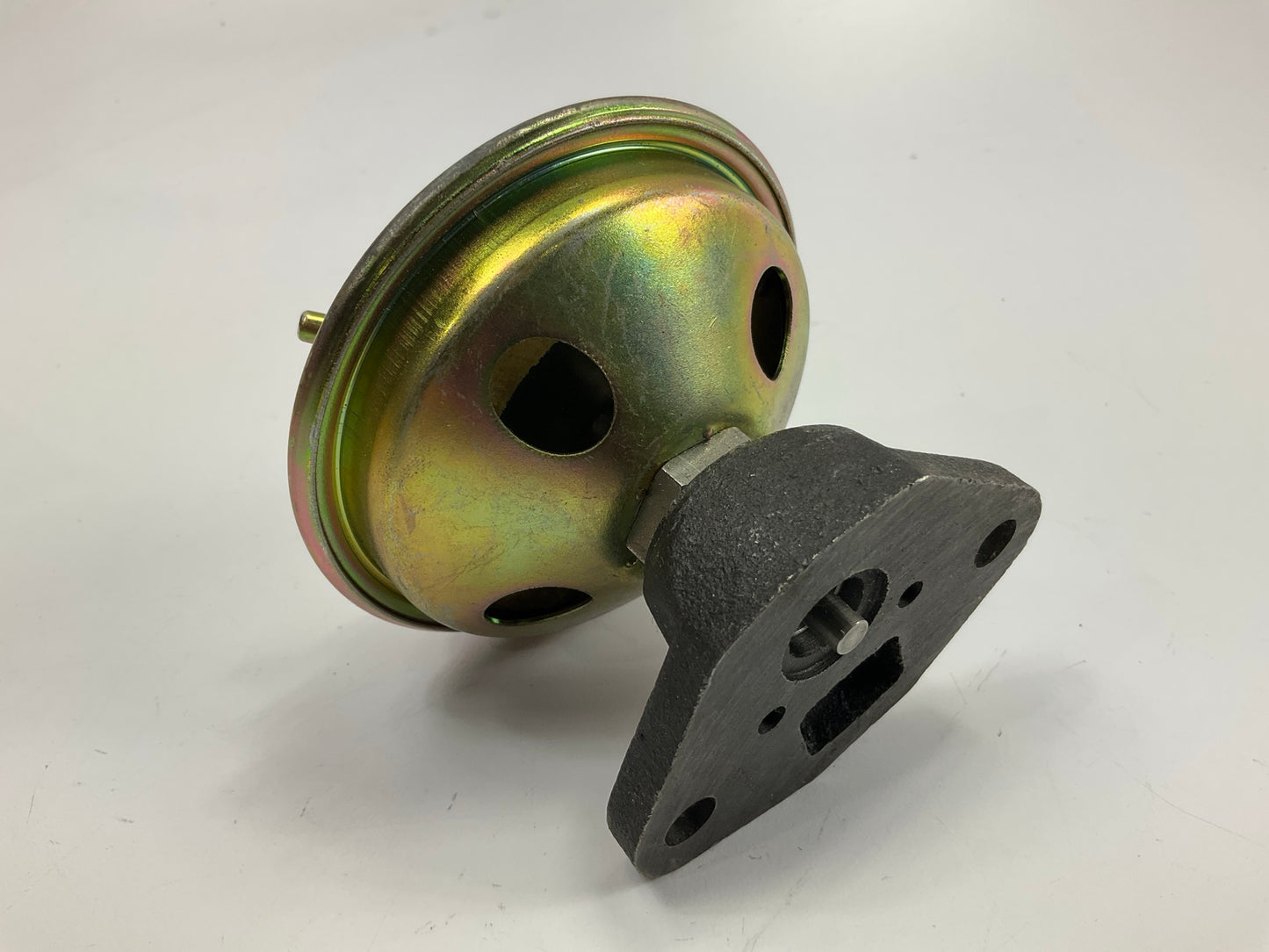 Kemparts 130-2005 EGR Valve For 1986 Chevrolet Astro, GMC Safari 4.3L W/ AT