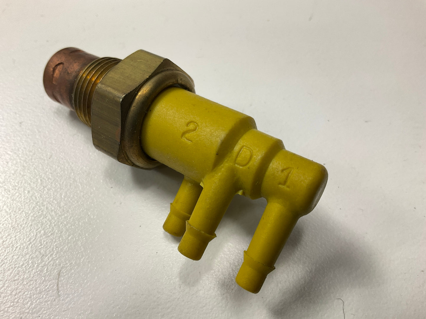 Kemparts 133-123 Ported Vacuum Switch - 3 Port Yellow