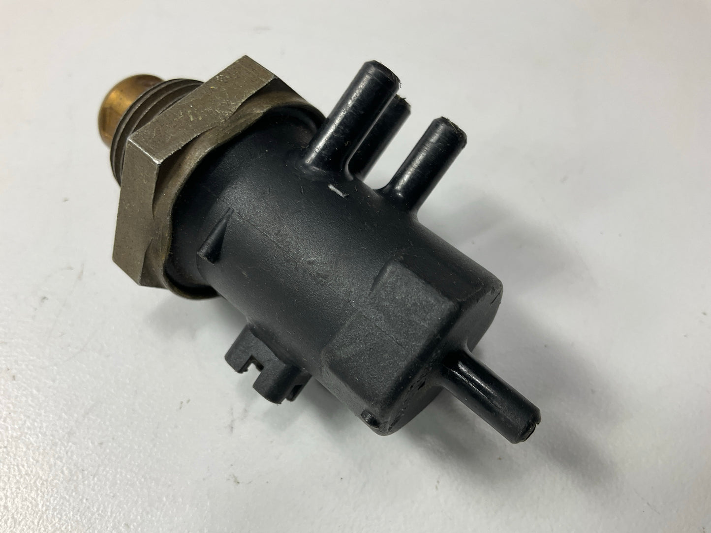 Kemparts 133-176 Ported Vacuum Switch - Replaces OEM GM 3031520