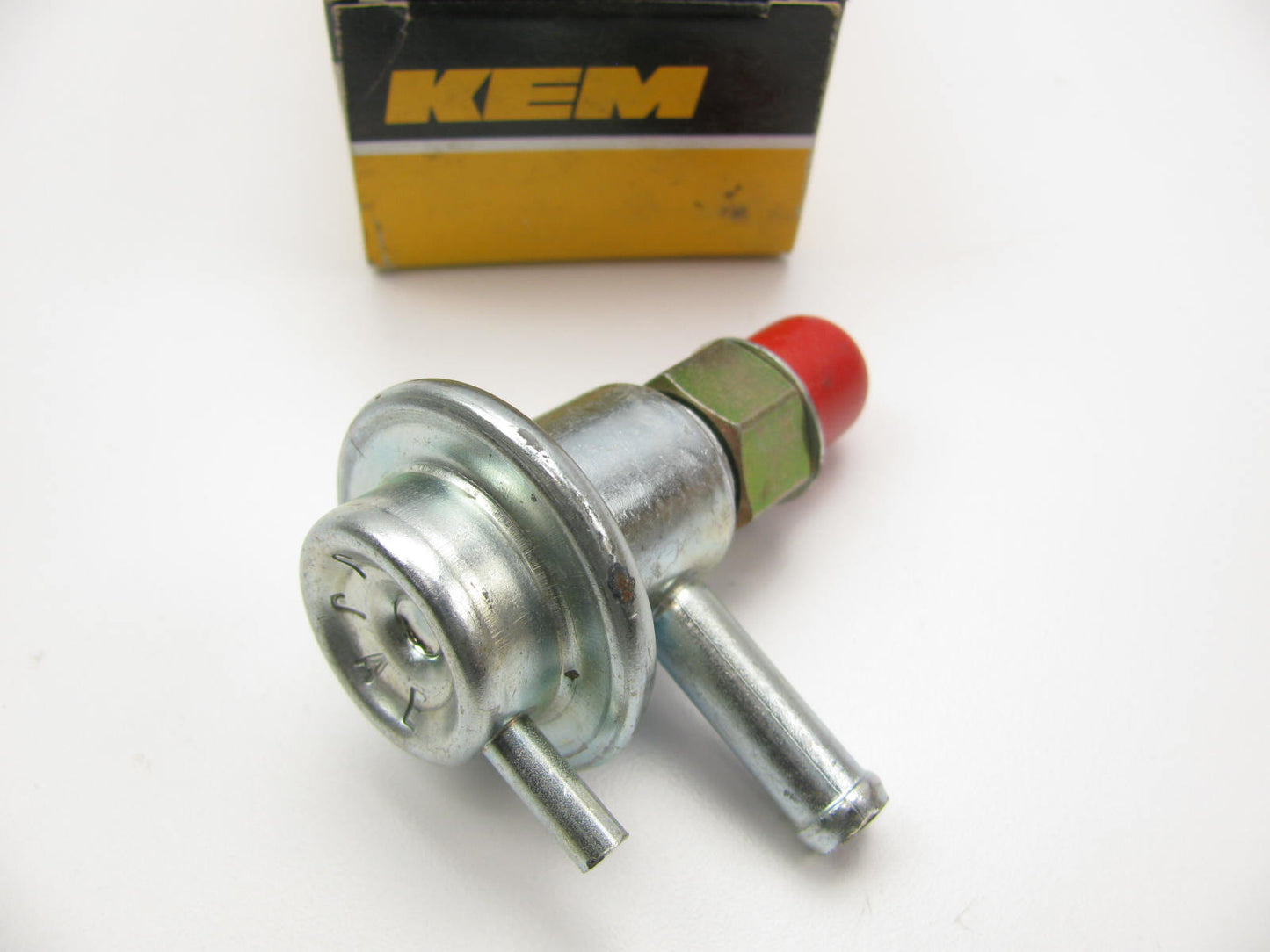 Kemparts 143-736 Fuel Pressure Regulator for 1984-1988 Mazda RX-7 1.3L-R2