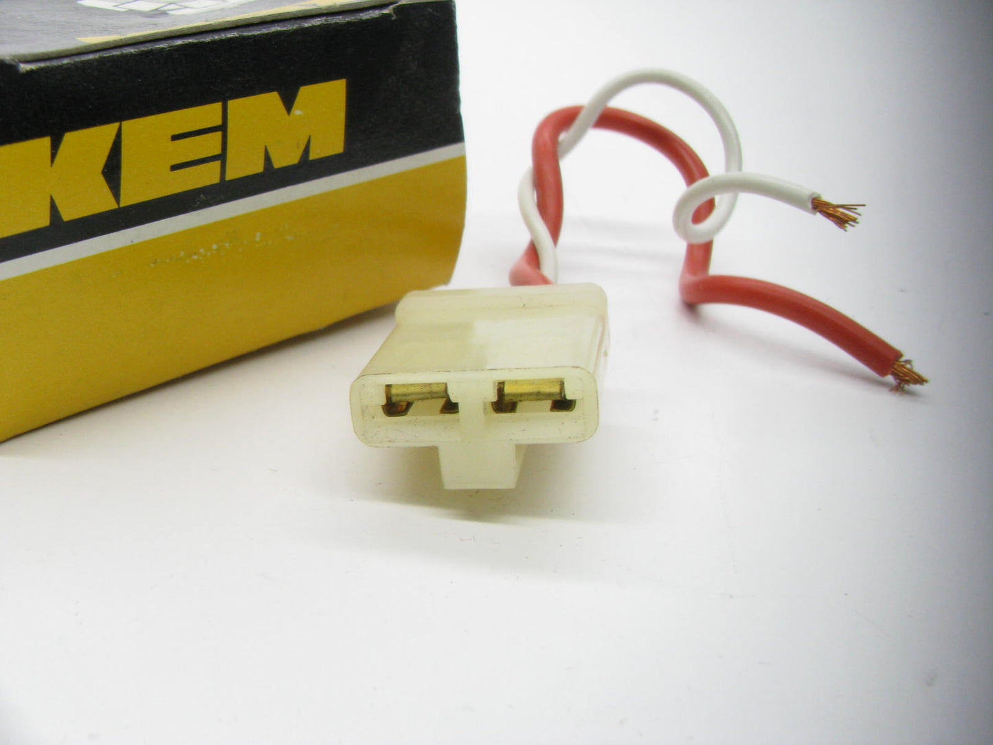 Kemparts 350-137 Alternator Connector Pigtail Wire Harness